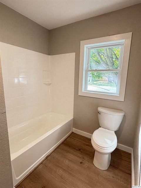 Tiny photo for 20 Randolph, Carthage, IL 62321 (MLS # 12471653)