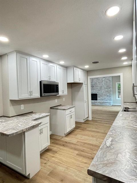 Tiny photo for 20 Randolph, Carthage, IL 62321 (MLS # 12471653)