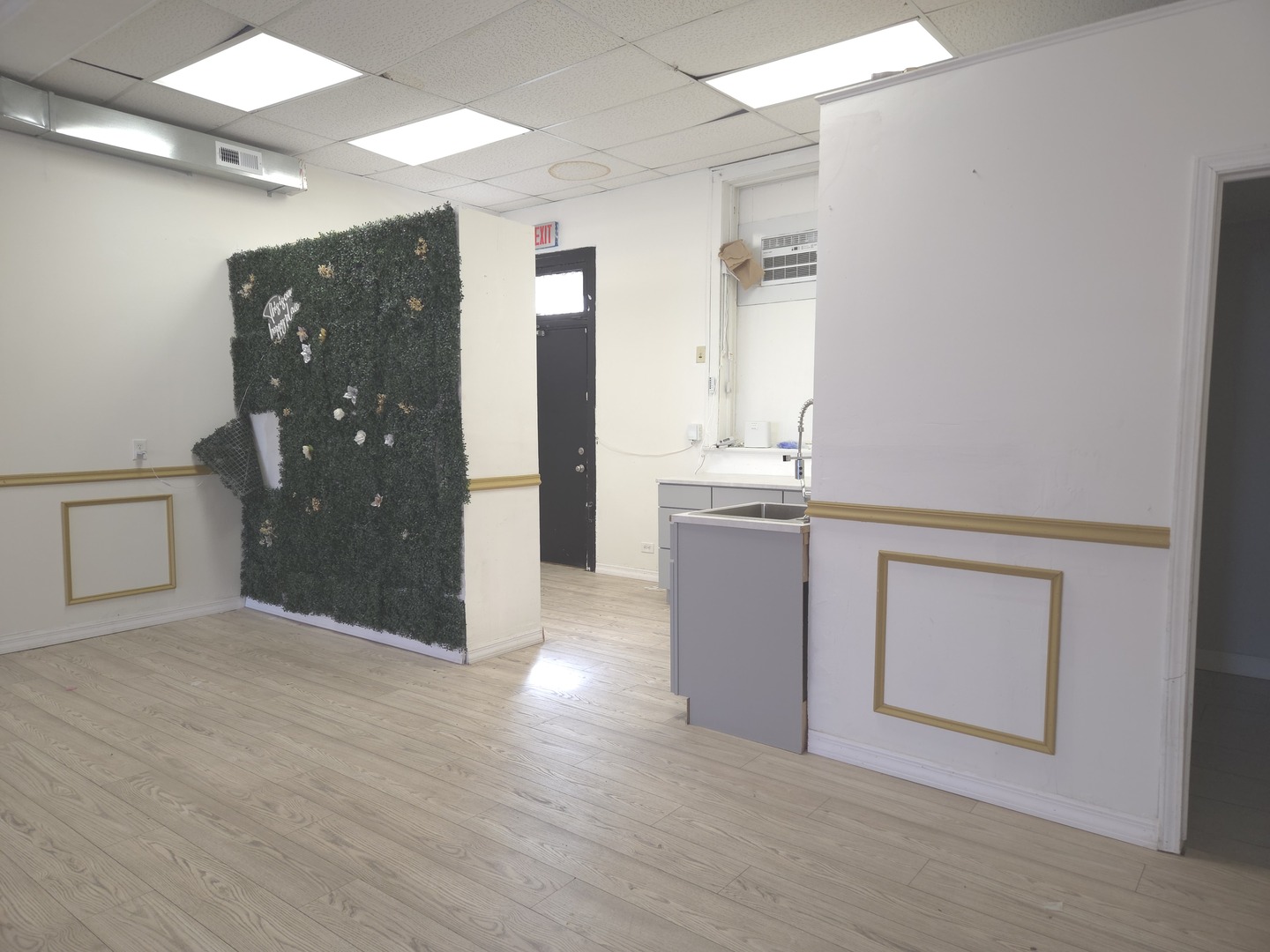 3013 W Armitage Avenue