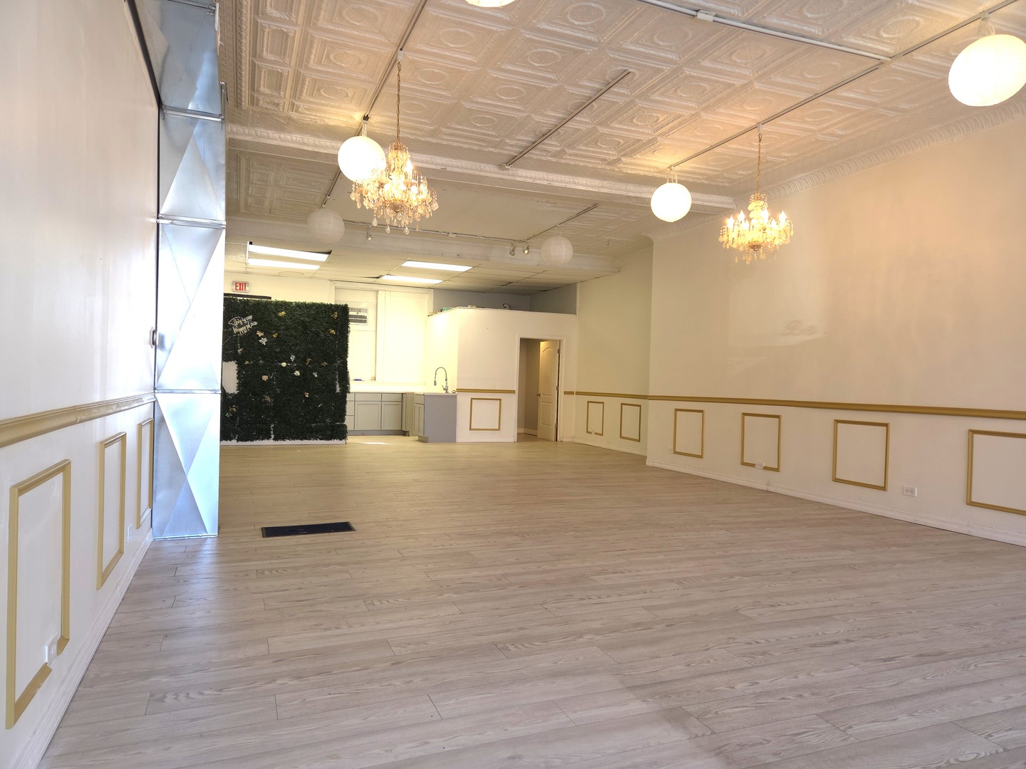 3013 W Armitage Avenue