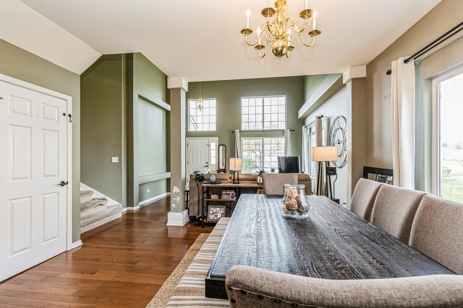 261 CLOVER CHASE Circle