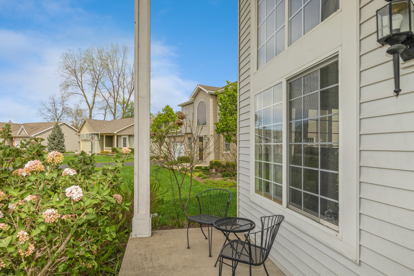 261 CLOVER CHASE Circle