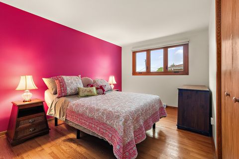 Tiny photo for 6612 W 92nd Street, Oak Lawn, IL 60453 (MLS # 12629035)