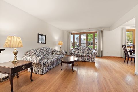 Tiny photo for 6612 W 92nd Street, Oak Lawn, IL 60453 (MLS # 12629035)