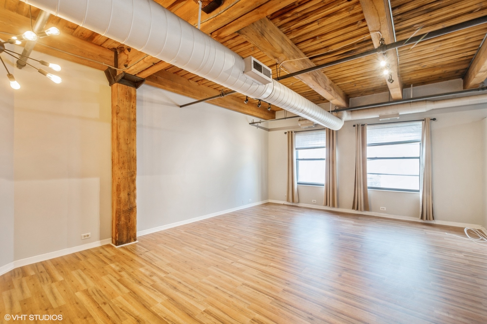 225 W HURON Street 316
