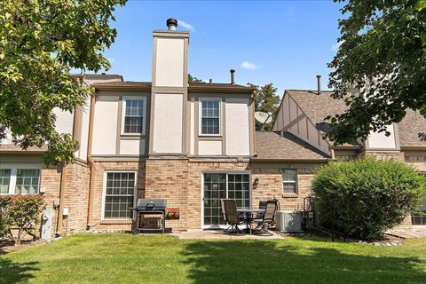 Tiny photo for 14746 Lakeview Drive, Orland Park, IL 60462 (MLS # 12500966)