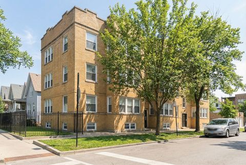 Photo of Chicago, IL 60618 (MLS # 12566528)
