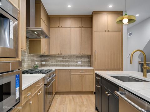 Tiny photo for 1029 N Winchester Avenue #1, Chicago, IL 60612 (MLS # 12535003)