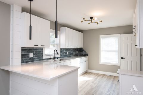 Tiny photo for 13827 S Tracy Avenue, Riverdale, IL 60827 (MLS # 12491582)
