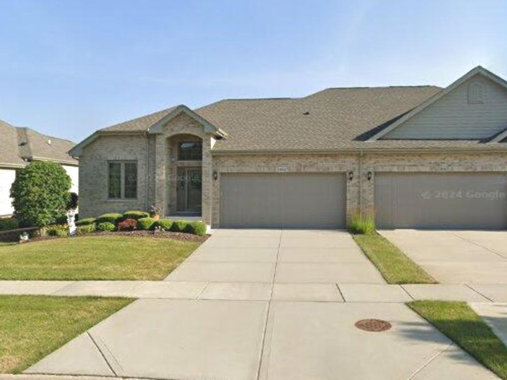 listing image 0