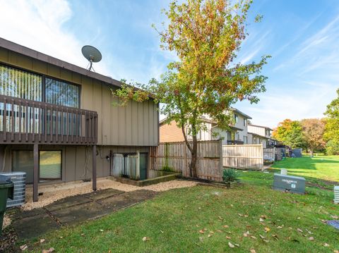 Tiny photo for 730 Circle Drive, Roselle, IL 60172 (MLS # 12498982)