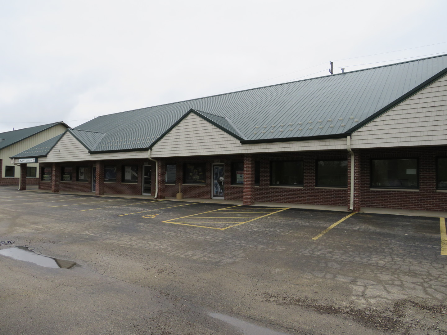 Photo 1 of 16 — 272-274 Front Street, Braidwood, IL 60408