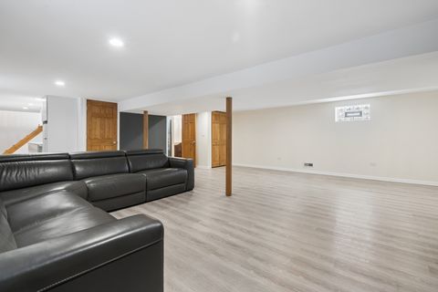 Tiny photo for 3500 S Lowe Avenue, Chicago, IL 60609 (MLS # 12596498)