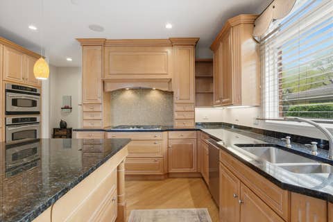 Tiny photo for 809 Edgemont Lane, Park Ridge, IL 60068 (MLS # 12670039)