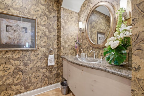Tiny photo for 809 Edgemont Lane, Park Ridge, IL 60068 (MLS # 12670039)