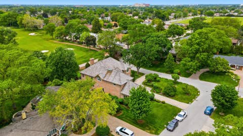 Tiny photo for 809 Edgemont Lane, Park Ridge, IL 60068 (MLS # 12670039)