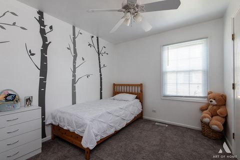 Tiny photo for 40 Jackson Lane, Streamwood, IL 60107 (MLS # 12409910)