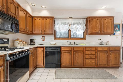 Tiny photo for 7233 SOUTHWICK Drive, Frankfort, IL 60423 (MLS # 12603142)