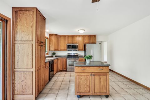 Tiny photo for 2030 Burke Drive, Winthrop Harbor, IL 60096 (MLS # 12464041)