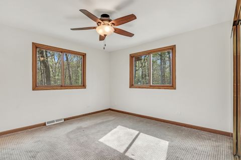Tiny photo for 2030 Burke Drive, Winthrop Harbor, IL 60096 (MLS # 12464041)
