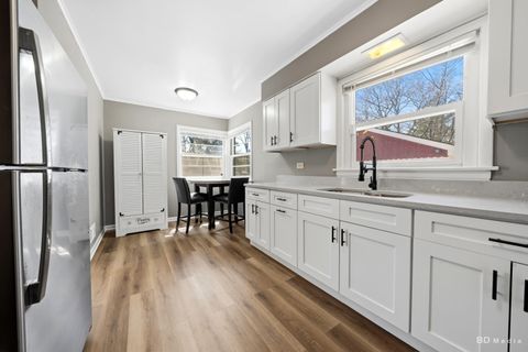 Tiny photo for 618 Dundee Avenue, Flossmoor, IL 60422 (MLS # 12643947)