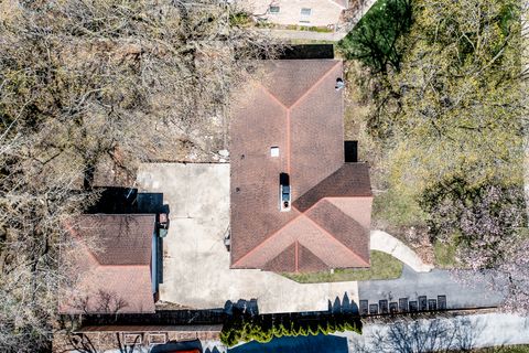 Tiny photo for 618 Dundee Avenue, Flossmoor, IL 60422 (MLS # 12643947)