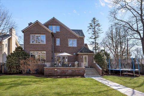 Tiny photo for 410 CEDAR Street, Winnetka, IL 60093 (MLS # 12594670)