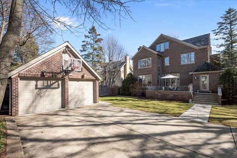 Tiny photo for 410 CEDAR Street, Winnetka, IL 60093 (MLS # 12594670)