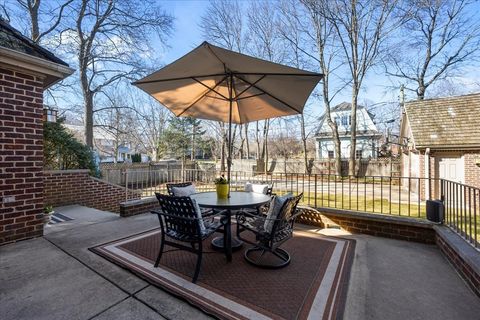 Tiny photo for 410 CEDAR Street, Winnetka, IL 60093 (MLS # 12594670)