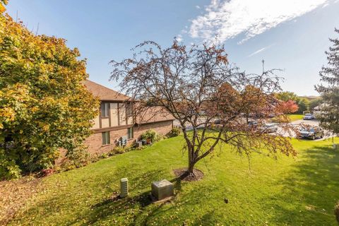 Tiny photo for 631 Cross Creek Drive #C, Roselle, IL 60172 (MLS # 12604845)