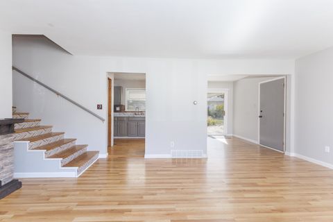 Tiny photo for 1306 Anderson Street, Bloomington, IL 61701 (MLS # 12505217)