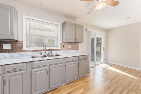 Tiny photo for 1306 Anderson Street, Bloomington, IL 61701 (MLS # 12505217)