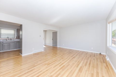 Tiny photo for 1306 Anderson Street, Bloomington, IL 61701 (MLS # 12505217)