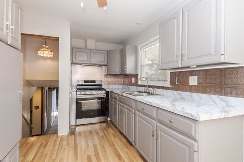 Tiny photo for 1306 Anderson Street, Bloomington, IL 61701 (MLS # 12505217)