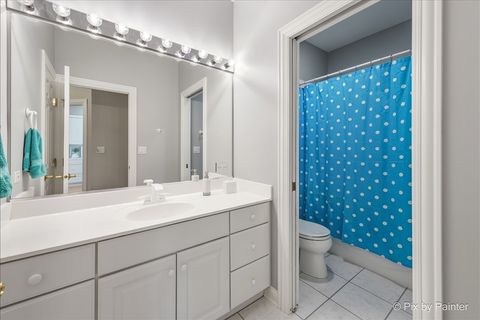 Tiny photo for 4 Mohawk Drive, South Barrington, IL 60010 (MLS # 12627995)