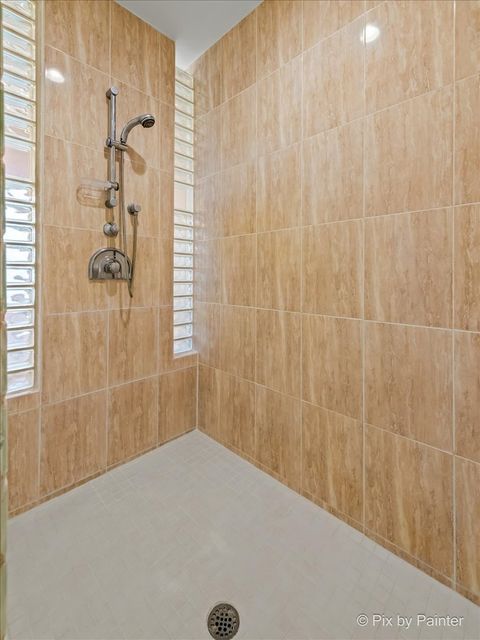 Tiny photo for 4 Mohawk Drive, South Barrington, IL 60010 (MLS # 12627995)