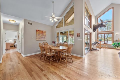 Tiny photo for 4 Mohawk Drive, South Barrington, IL 60010 (MLS # 12627995)