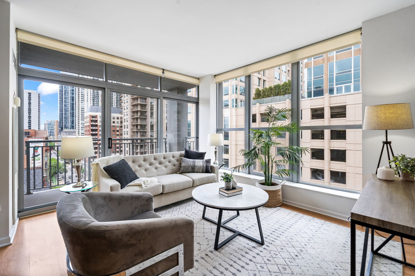 600 N Dearborn Avenue 1111