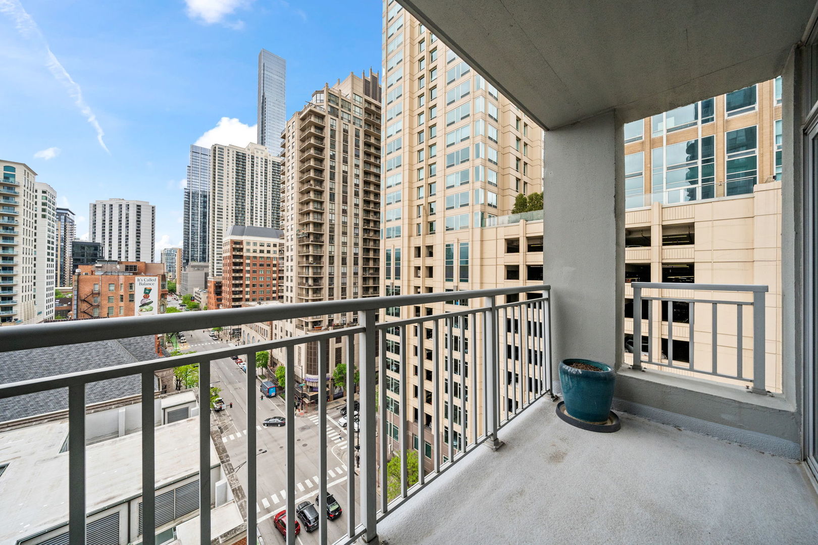 600 N Dearborn Avenue 1111