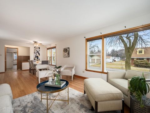 Tiny photo for 18547 Lexington Avenue, Homewood, IL 60430 (MLS # 12634230)