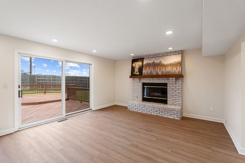 Tiny photo for 747 Jamestowne Court, Sleepy Hollow, IL 60118 (MLS # 12394912)