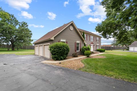 Tiny photo for 747 Jamestowne Court, Sleepy Hollow, IL 60118 (MLS # 12394912)