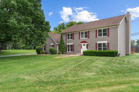 Photo of 747 Jamestowne Court, Sleepy Hollow, IL 60118 (MLS # 12394912)