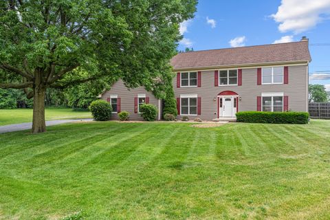 Tiny photo for 747 Jamestowne Court, Sleepy Hollow, IL 60118 (MLS # 12394912)