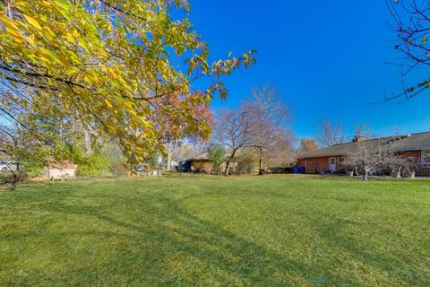 Tiny photo for 404 Tomah Avenue, Prospect Heights, IL 60070 (MLS # 12522238)