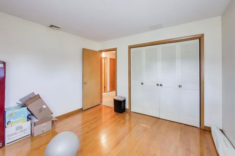 Tiny photo for 404 Tomah Avenue, Prospect Heights, IL 60070 (MLS # 12522238)