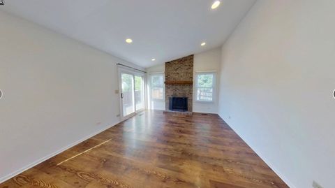 Tiny photo for 601 Topeka Court, Carol Stream, IL 60188 (MLS # 12702717)