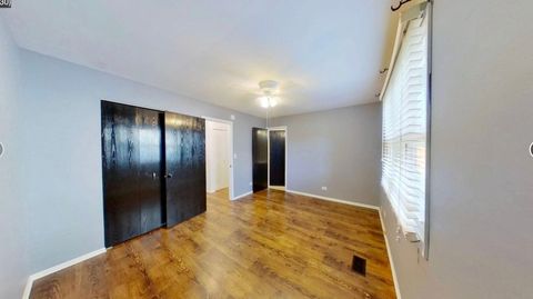 Tiny photo for 601 Topeka Court, Carol Stream, IL 60188 (MLS # 12702717)