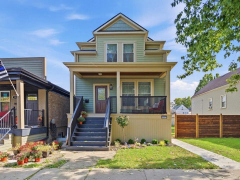 Tiny photo for 1323 Home Avenue, Berwyn, IL 60402 (MLS # 12783516)