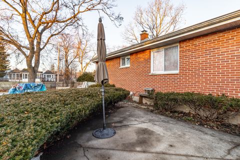 Tiny photo for 1054 Broadmoor Place, Deerfield, IL 60015 (MLS # 12569475)